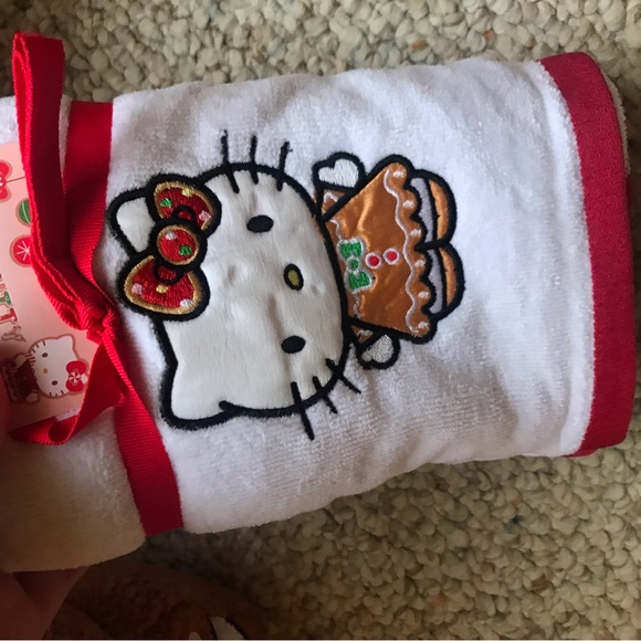 Hello Kitty Gingerbread bundle - Picture 3 of 6